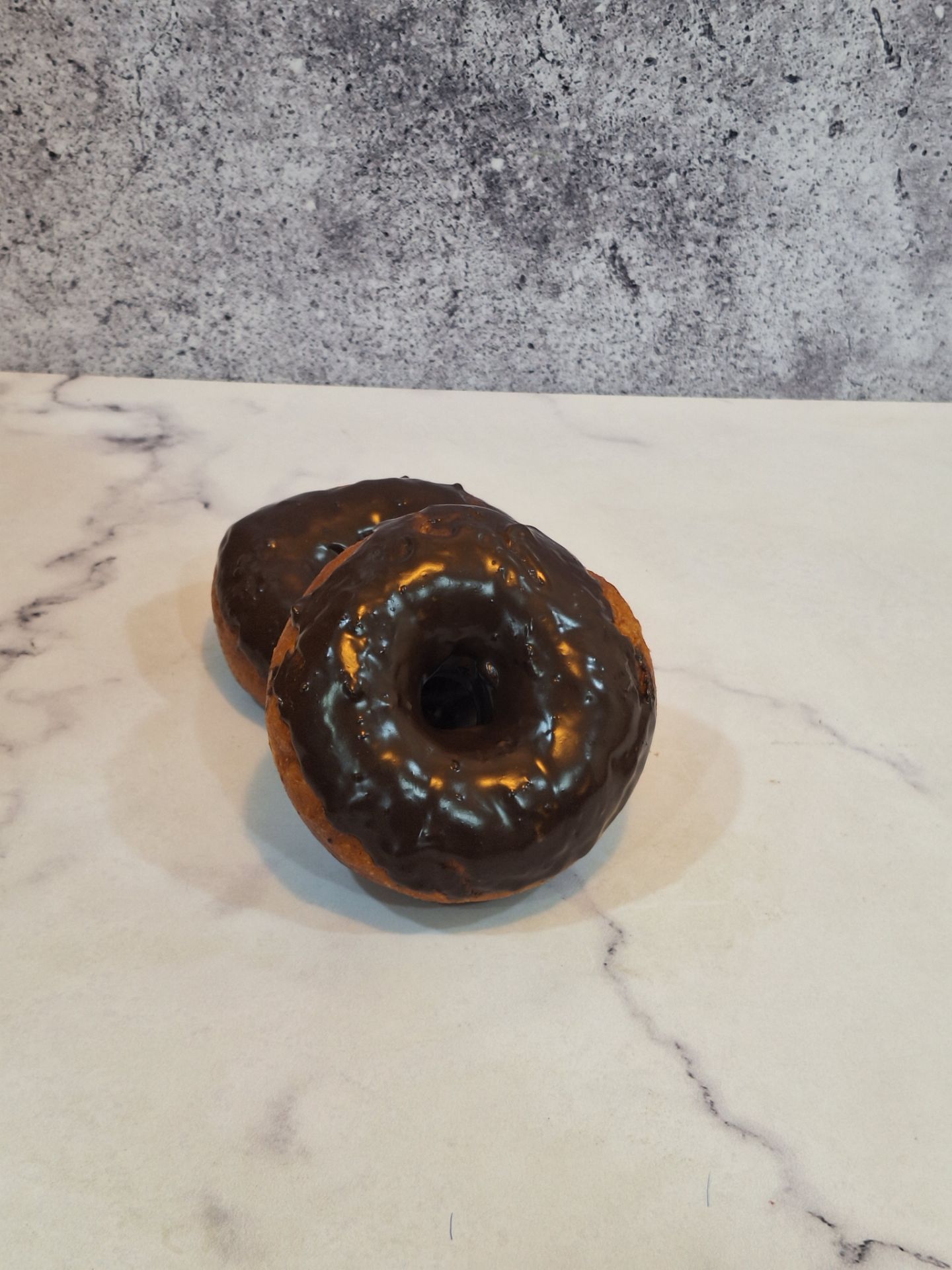 دونات شکلاتی کوچک